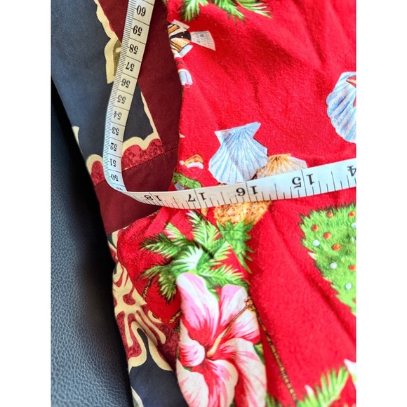 Hawaiian Reserve Collection Christmas Hawaiian Shirt Red Size 12 - Picture 4 of 5